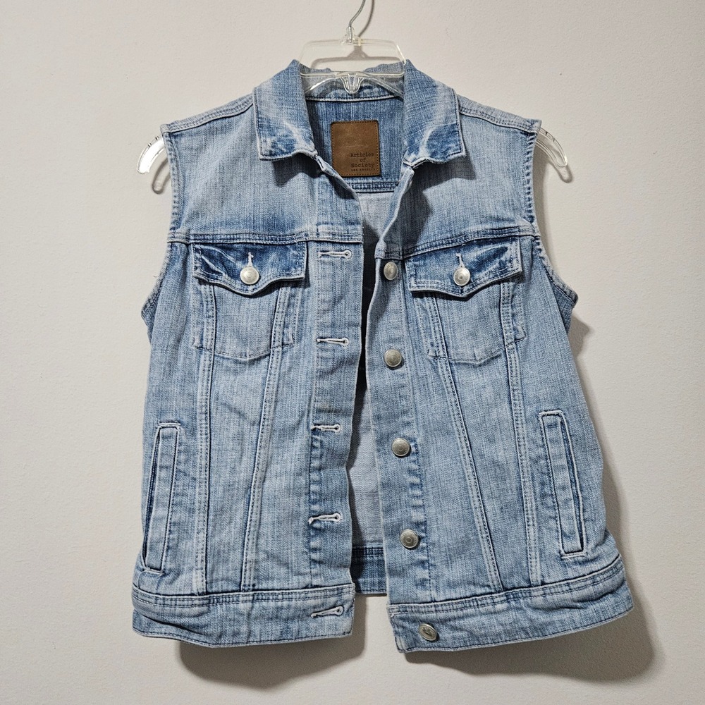 Articles of Society Womens Denim Vest Light Wash Button Up Sleeveless Jacket S‎